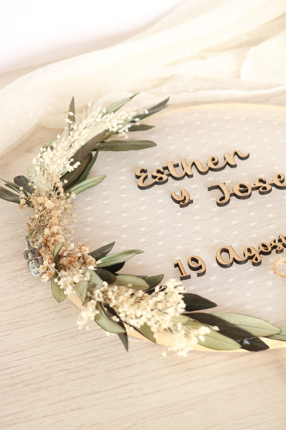BASTIDOR PERSONALIZADO DE PLUMETI ALIANZAS -OLIVIA