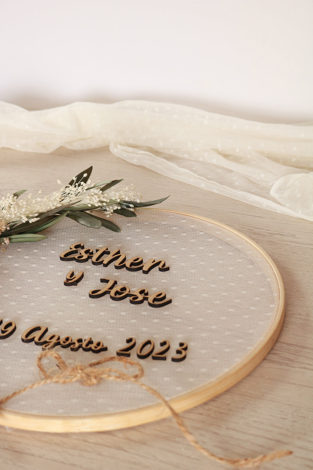 BASTIDOR PERSONALIZADO DE PLUMETI ALIANZAS -OLIVIA